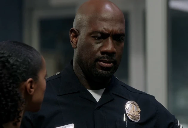 Кадр из 8 сезона сериала Новичок / Новобранец